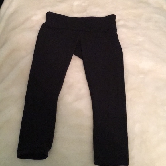 lululemon athletica Pants - Reversible Lululemon Cropped Leggings